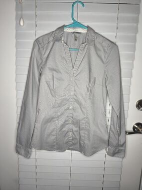 H&M Women's Shirt Size 8 (6) Gray Polka Dot Button Up Long Sleeve Cotton Blend